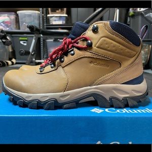 Columbia Newton Ridge plus 2 II waterproof hiking boots mens tan